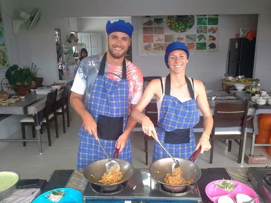Phuket: Half Day Easy Thai Cooking Class & Local Market Tour - Who This Class Is Best For (and Who Might Feel Mismatched)