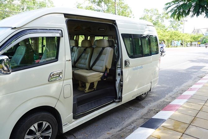 Phuket Hotel to Airport Shared Departure Transfer - The ride to the airport: what you should plan around