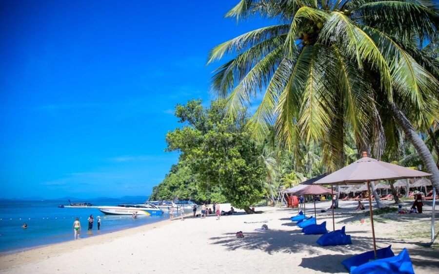 Phuket: James Bond and Laem Haad Beach by Speedboat - Food, equipment, and national-park basics