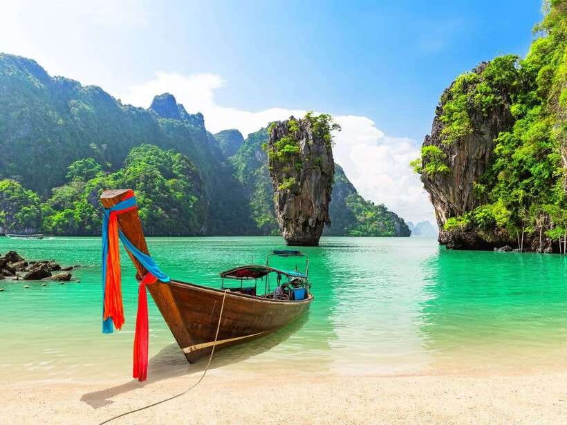 Phuket: James Bond Island by Longtail Boat Small Group Tour - Ko Panyi Floating Village lunch: cultural life on stilts