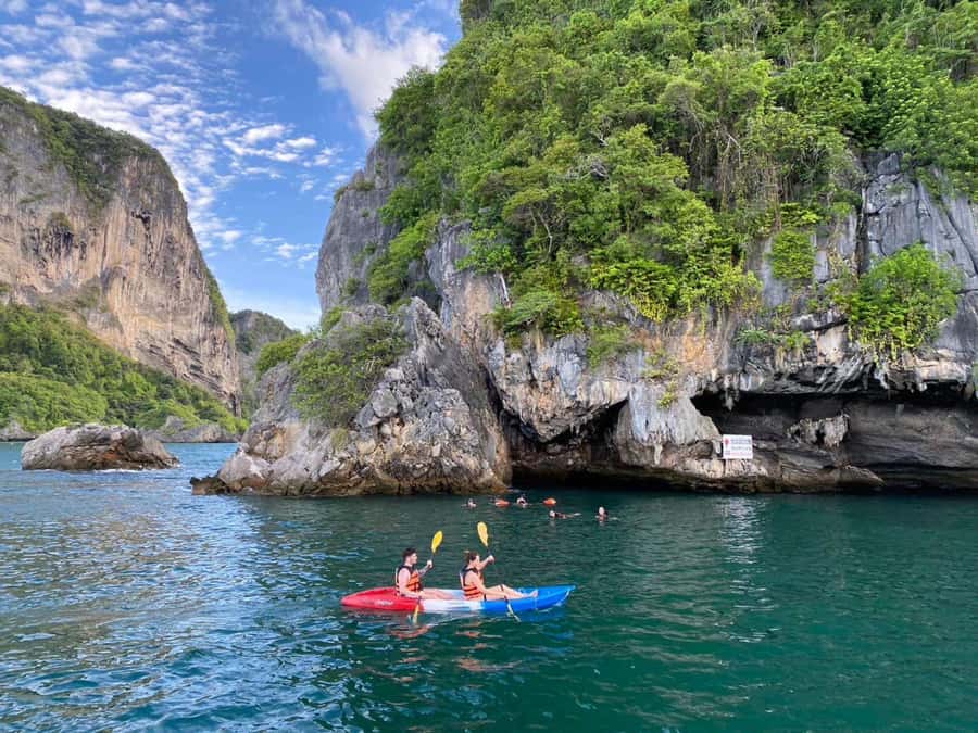 Phuket: James Bond Island Canoeing & Sunset Yacht Dinner - James Bond Island: the movie-famous stop, minus the stress