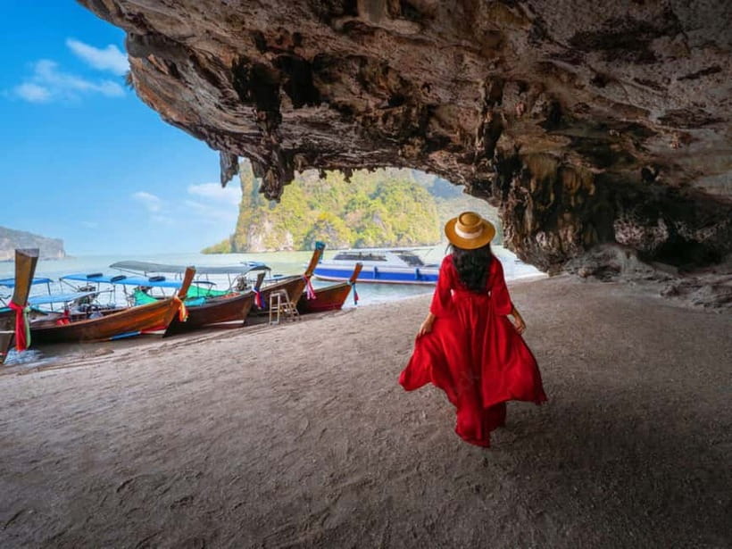 Phuket: James Bond Island Tour & Sea Canoe with Lunch - Koh Panyee lunch in the Sea Gypsy Village