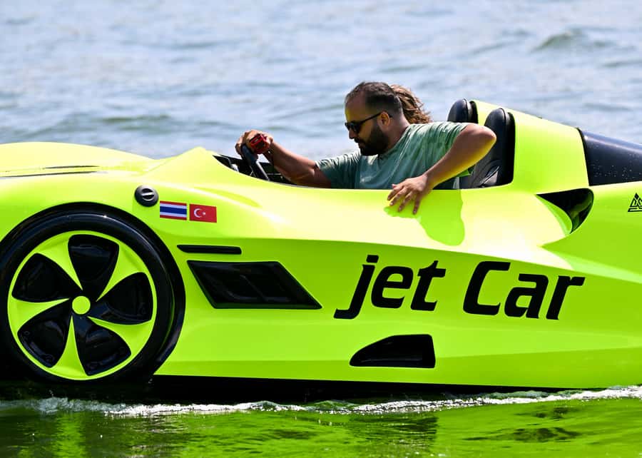 Phuket: Jetcar Lake Circuit Experience - Getting There: Pickup Timing and the Neon Green Flags Meeting Point