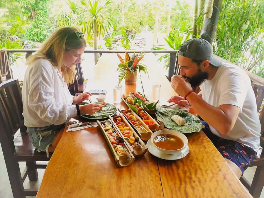 Phuket: Khao Sok Private Elephant Day Care and Bamboo Raft - Cooking southern Thai food at Khaosok Mountain View