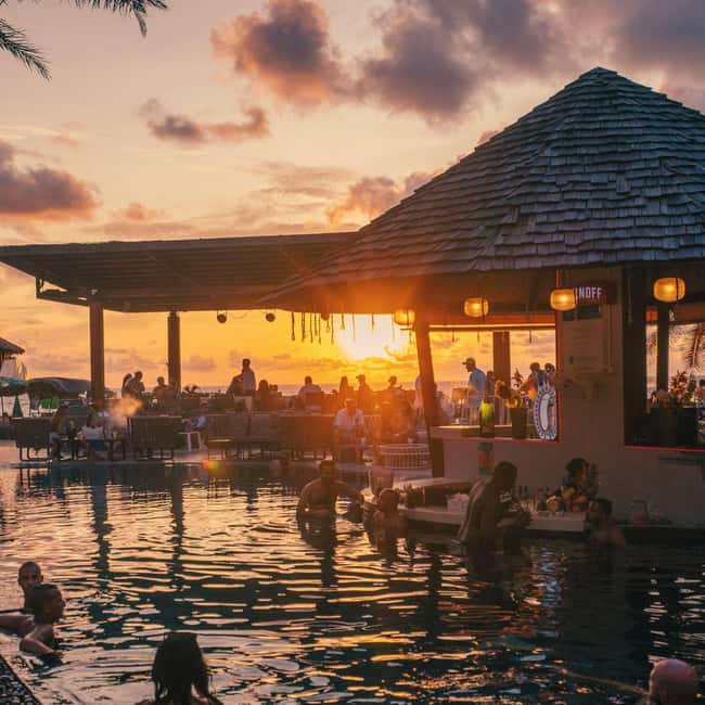 Phuket: Kudo Beach Club Entry with Set Menu - Drinks, extras, and how not to get surprised