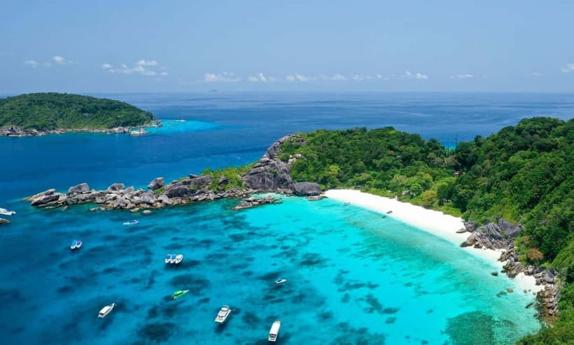 Phuket : Lazy Similan Islands by Catamaran with lunch - First Snorkel Stop: Christmas Point or Namchai Bay