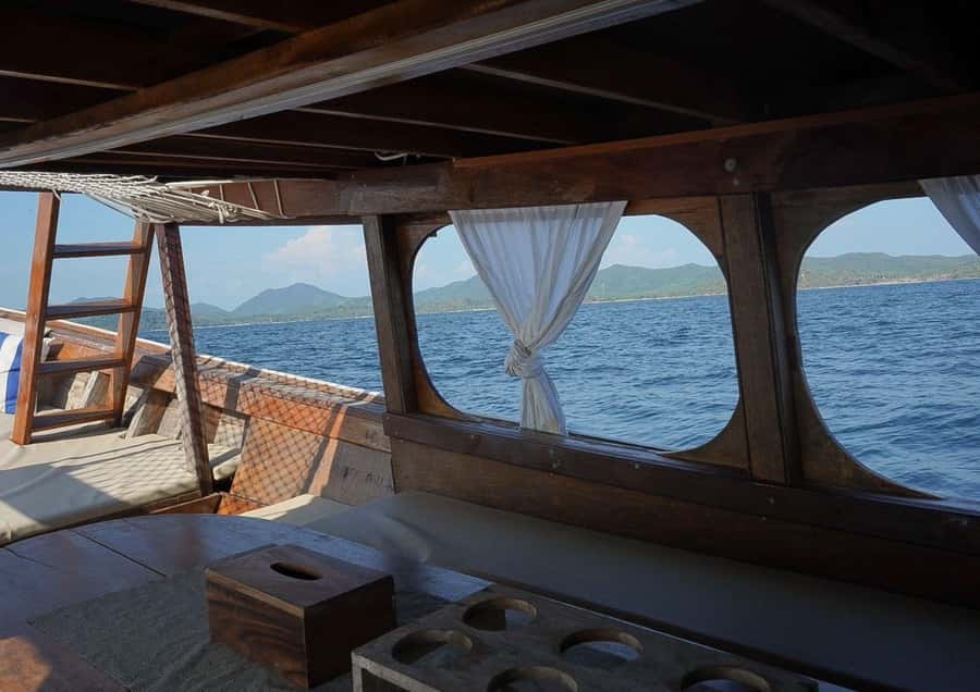 Phuket: Luxury Private Longtail Boat Islands Discovery Tour - Rang Yai Island at sunset: the scenic payoff
