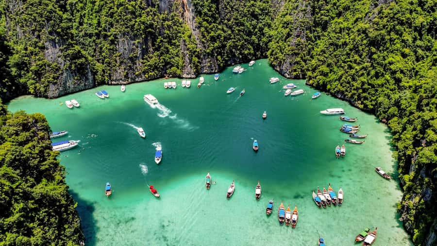 Phuket: Maya, Phi Phi, and Bamboo Island with Buffet Lunch - A tight 8-hour island hit from Phuket Pier