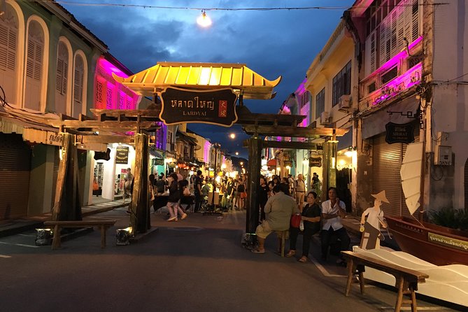 Phuket Night Food Walking tour - Chillva Market for Two Hours: Where Your Food Choices Actually Happen