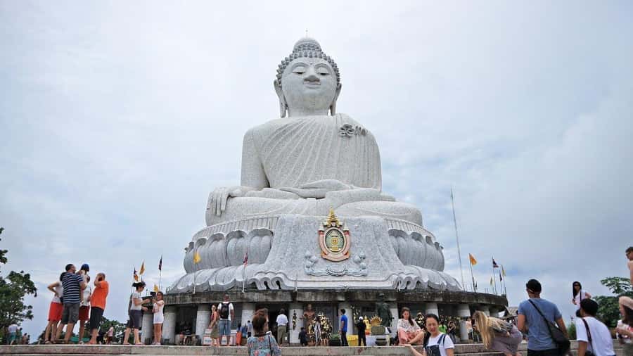 Phuket: Old Town, Chalong Temple, and Great Buddha Van Tour - Karon View Point and Windmill Viewpoint: Quick Stops, Big Photo Payoff