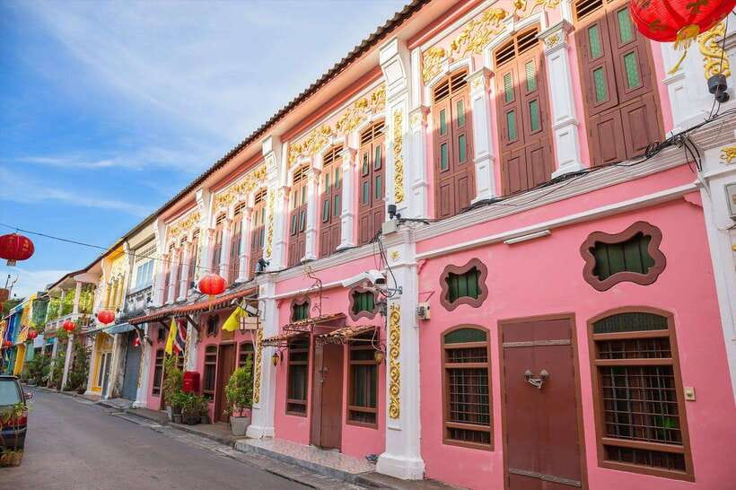 Phuket: Old Town Half-Day Sightseeing with Local Guide - What makes this Phuket Old Town day worth your time