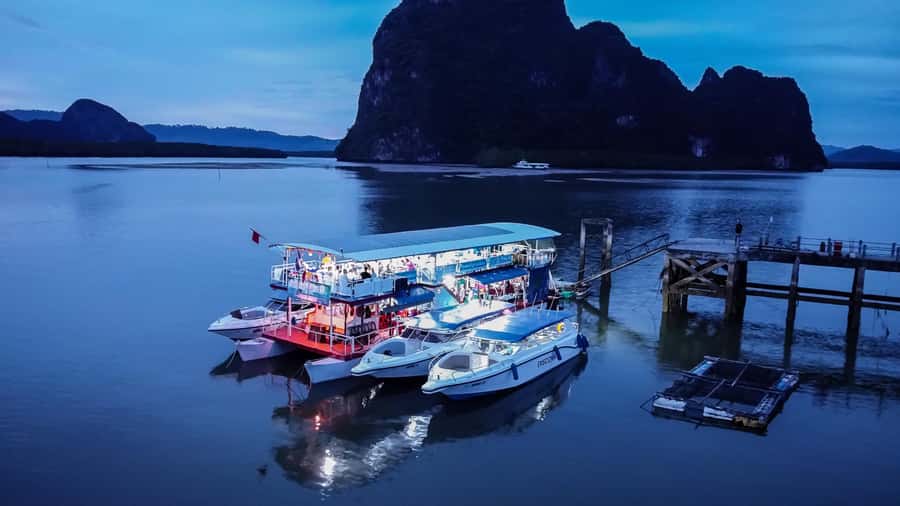 Phuket: Phang Nga Bay Bioluminescent Plankton and Sea Canoes - Phang Nga Bay at dusk: why this tour feels different