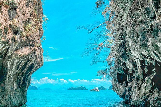 Phuket: Phang Nga Bay Bioluminescent Plankton and Sea Canoes tour - Koh Hong by Sea Canoe: The Close-Up Lagoon Look