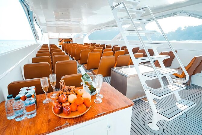 Phuket: Phi Phi, Bamboo & Maiton Speed Catamaran Tour - Guides and language: how well it may work for your group