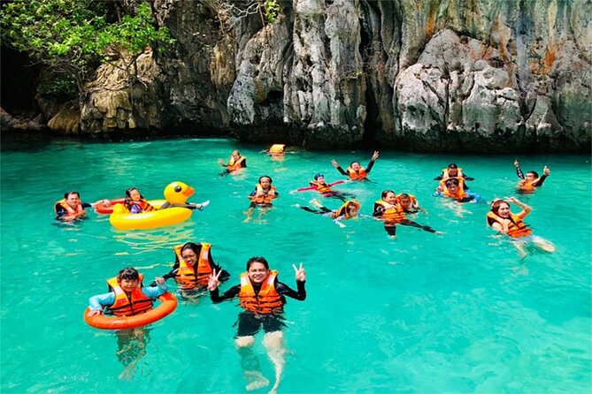 PHUKET-Phi Phi Island-Khai Island-Lunch by Sea Angel Speed Boat - Lohsama Bay and Pileh Lagoon: Swim Time in the Swimming Pool in the Sea
