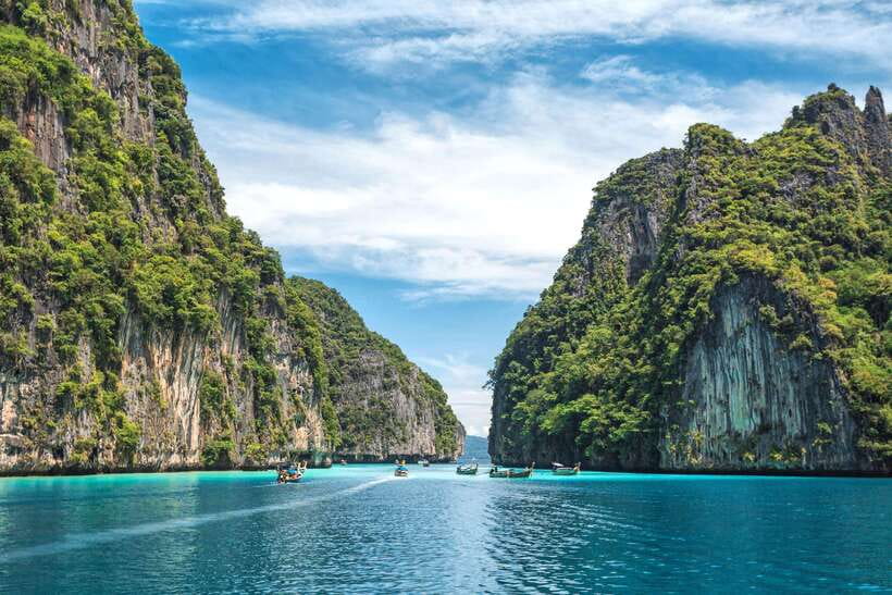 Phuket: Phi Phi Islands & Khai Island Premium Day Tour - Price and logistics: what $95 buys you (and what it can’t fix)