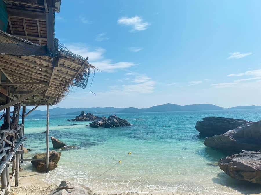 Phuket: Phi Phi & Kai Island Private Speed Boat Tour - Koh Khai Nok: swimming and snorkeling on the island’s beach side
