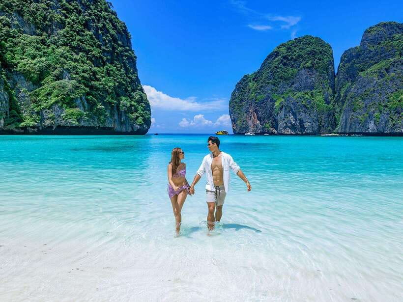 Phuket: Phi Phi, Maya and Khai Or Bamboo Island by Catamaran - Pileh Lagoon: long-tail boat ride and the turquoise-water focus