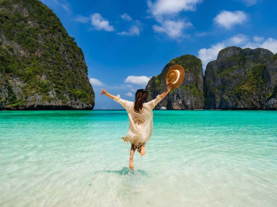 Phuket: Phi Phi, Maya, Khai or Maiton or Bamboo Island Tour - The 8-hour route: from pickup to Maya Bay to Khai