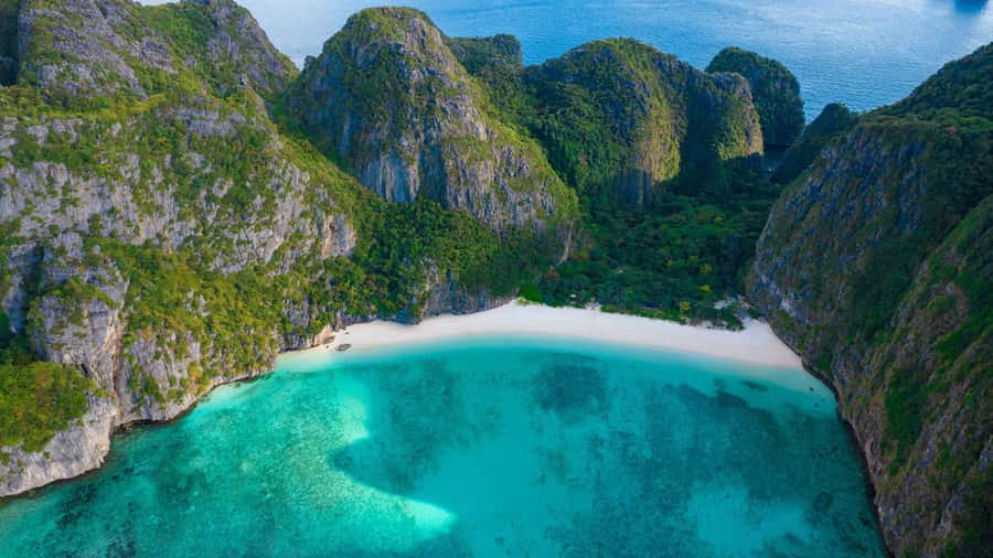 Phuket: Phi Phi Pileh Lagoon Bamboo Island by Speed Boat - Sailing to Phi Phi on a speed boat: quick hops, big views