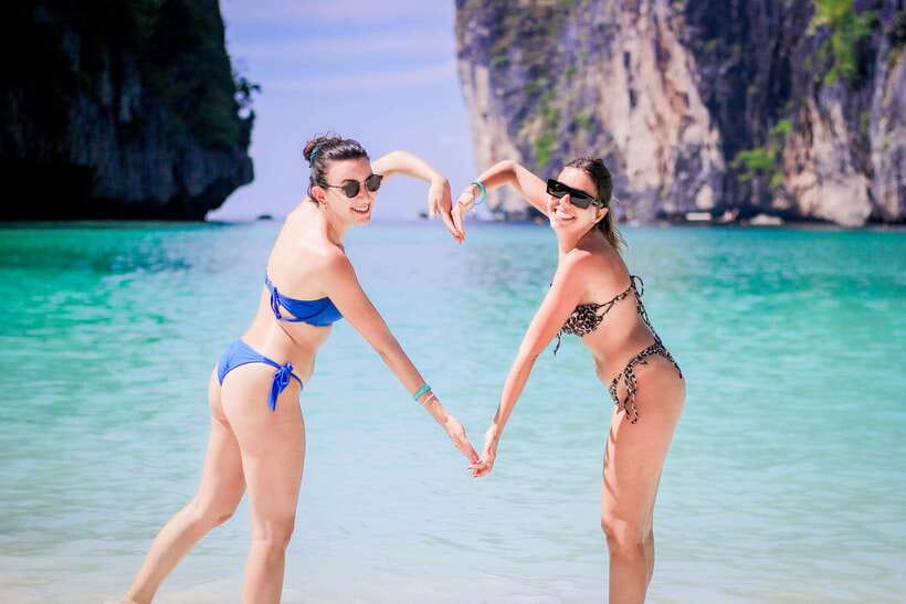 Phuket: PhiPhi, Maya Bay & Khai Island Day Tour with Lunch - Pileh Lagoon: swimming time in turquoise water