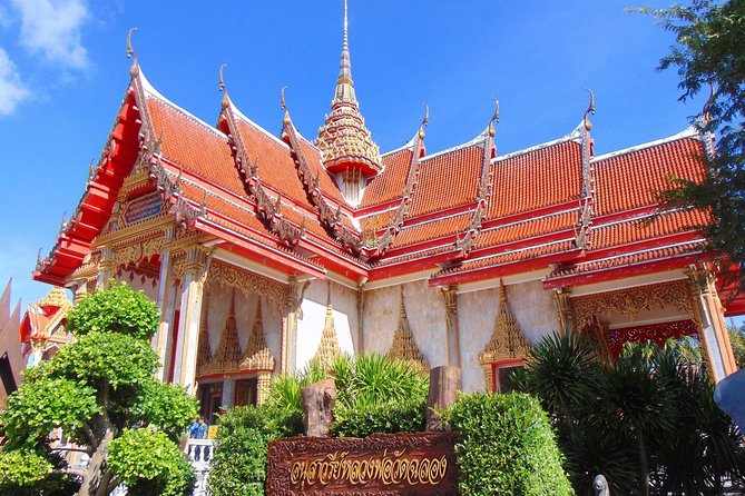 Phuket Private Island Highlights Tour with Big Buddha - Methee Phuket cashew factory: a quick stop with local context