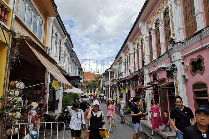 Phuket Private Local Guide Customized Sightseeing Tour (8 hrs) - Old Phuket Town: Chino-Portuguese Streets and Guided Context