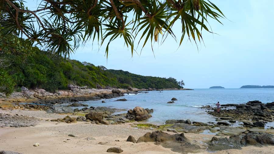 Phuket: Private Longtail Boat to Koh Hey (Coral Island) - Koh Bon as an optional second stop: relaxed, less pristine