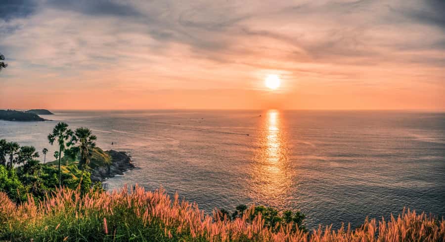 Phuket: Private Night Tour with Laem Phrom Thep Sunset - Khao Rang Viewpoint: reading Phuket’s night map