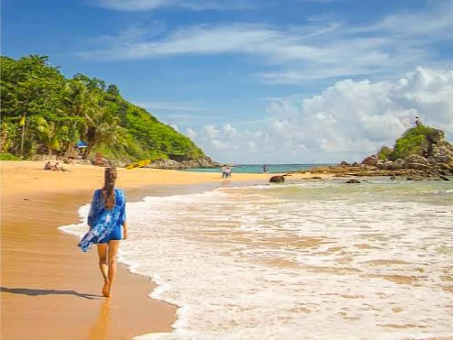 Phuket: PromthepCape,Swim Ya-Nui Beach,Buddha,Chalong Temple - Price and value: what $93 buys in a guided Phuket day