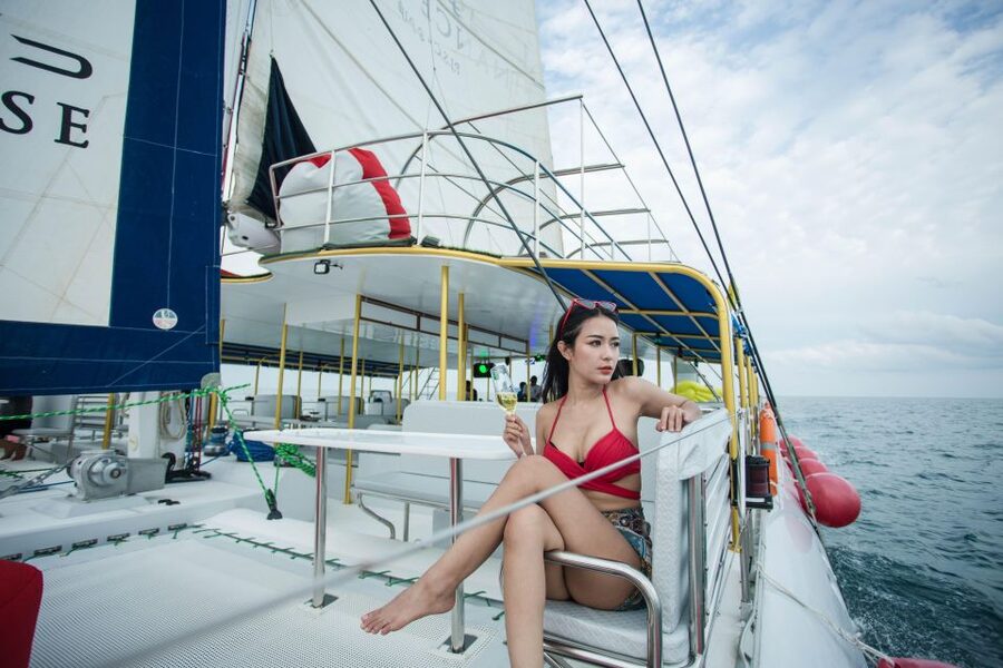 Phuket: Racha and Coral Island Catamaran Tour with Lunch - Lunch onboard: included, but don’t expect a restaurant menu