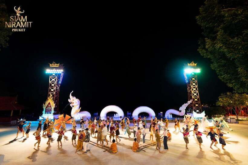 Phuket: Siam Niramit Ticket with Round Transfer and Dinner - Should you book Siam Niramit in Phuket?