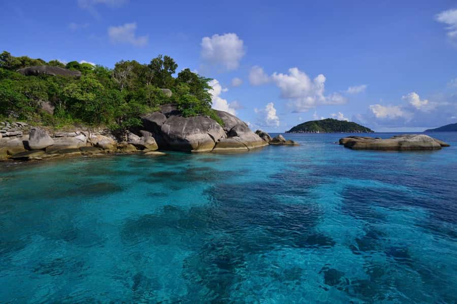 Phuket: Similan Island Day Trip by Speed Boat Catamaran - Lunch on Koh Miang: box lunch with real beach downtime