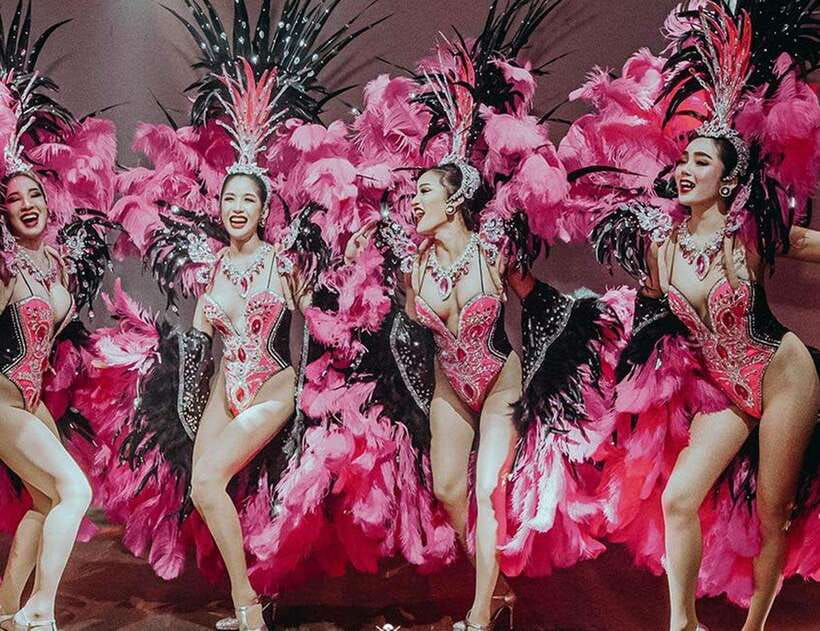 Phuket: Simon Cabaret Show VIP Tickets - What Happens During the 90 Minutes: Acts, Music, and Big Stage Energy