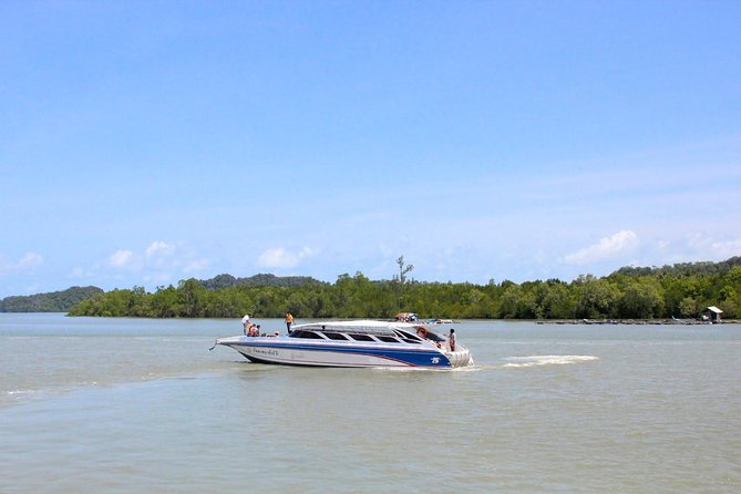 Phuket to Koh Lanta by Satun Pakbara Speed Boat - Speedboat reality check: comfort, safety, and rough water