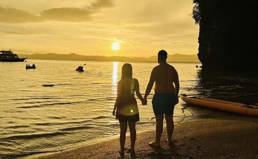 Phuket : Twilight Sea Canoe Tour with Glowing Plankton - James Bond Island: Quick Photos, Big Atmosphere
