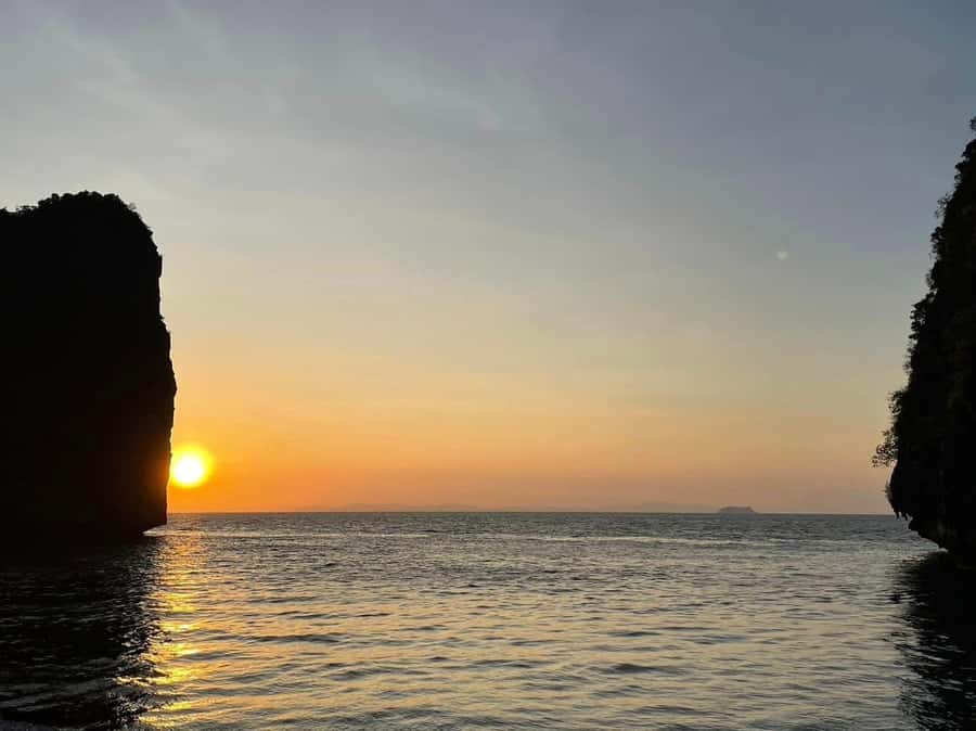 Phuket: Twilight Sunset Tour with Bioluminescent Plankton - Food on the Water: Lunch, Coffee Breaks, and What’s Included