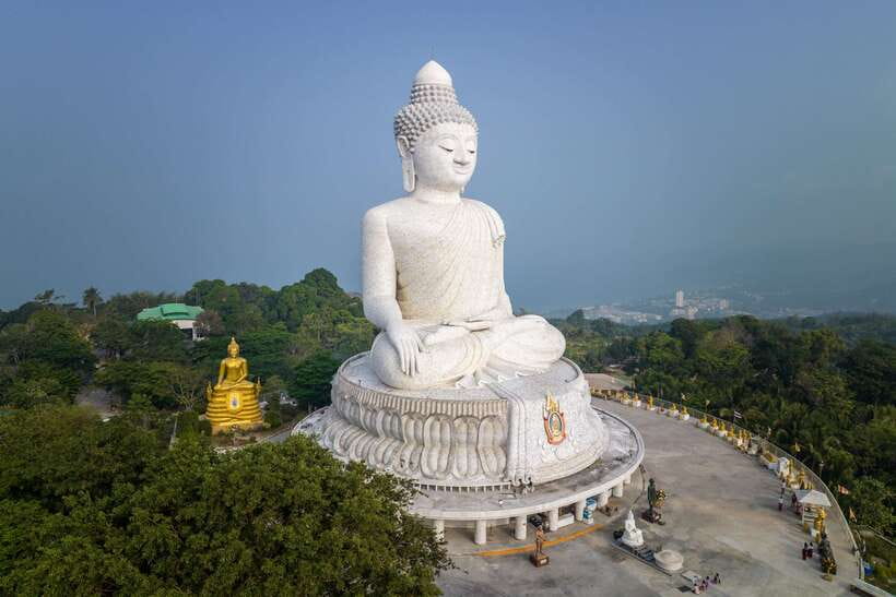 Phuket: Wat Chalong, Viewpoint, and Old Town Guided Tour - Getting From Your Hotel to the First Viewpoint (Without Wasting Time)