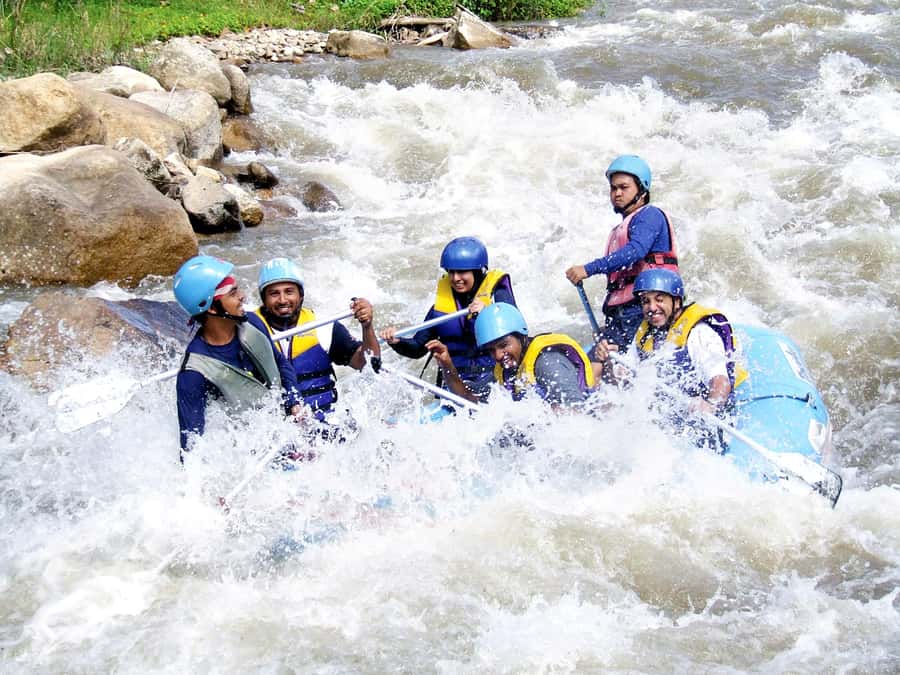 Phuket: White Water Rafting, Zipline, and Elephant Sanctuary - Song Phraek white-water rafting: training, 5 km, and splash time