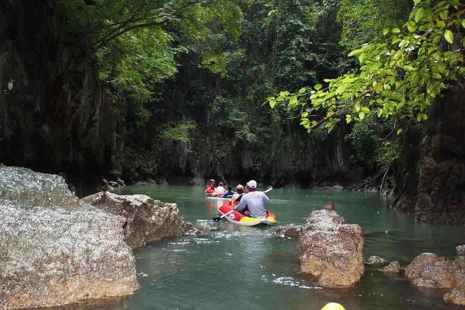 Premium/Regular James Bond islands tour and canoeing, 5 islands - Hong Island canoeing: the best “hands-on” part of the day