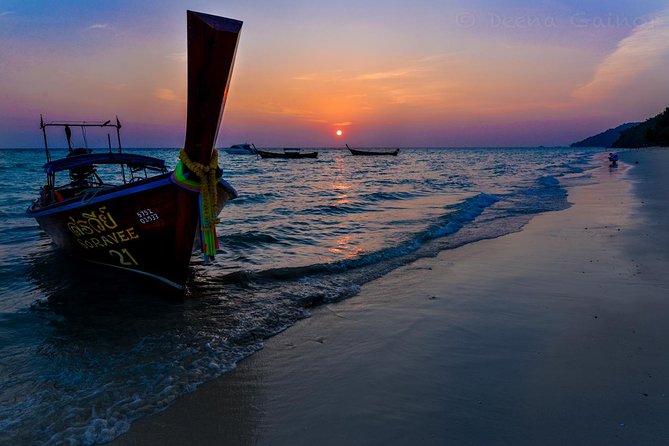Private Phi Phi Early Bird Premium Tour - Why going early (and private) changes Phi Phi