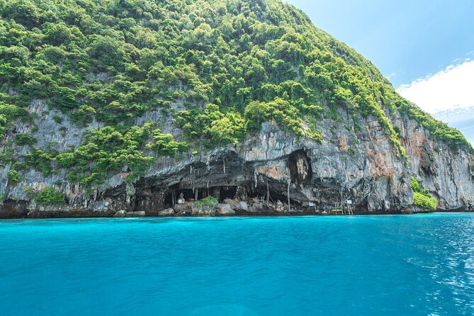 Private Phi Phi Islands & Bamboo Full Day Tour with snorkeling - Ko Phi Phi Don: the snorkeling hour that usually defines the day