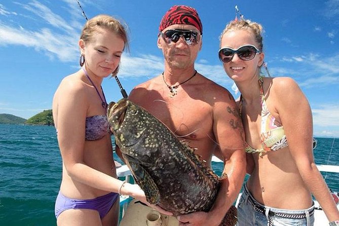 Racha Island Game Fishing & Trolling From Phuket - Fishing Gear, Rod Rotation, and Big-Fish Reality