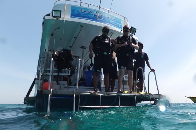 Refresher scuba diving trip, 3 dives at Racha Noi and Racha Yai - Koh Racha Noi Morning Sessions: Easy-Going, Lots to See