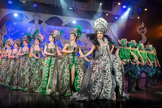 Simon Cabaret Show in Phuket - Inside the theatre: seating, bar drinks, and what happens when you arrive