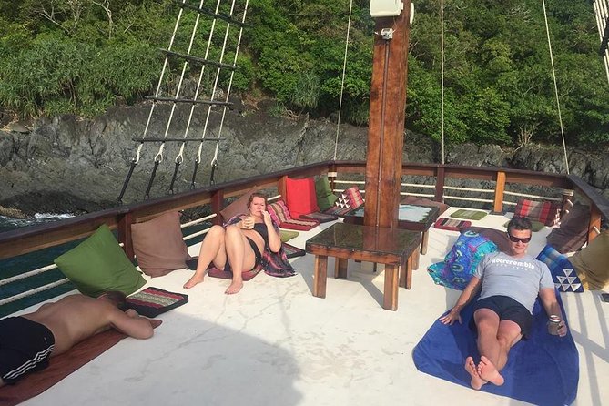 Sun & Sunset Dinner Cruise - Combine the best of both worlds - Snorkeling off two different areas: what you’re really paying for