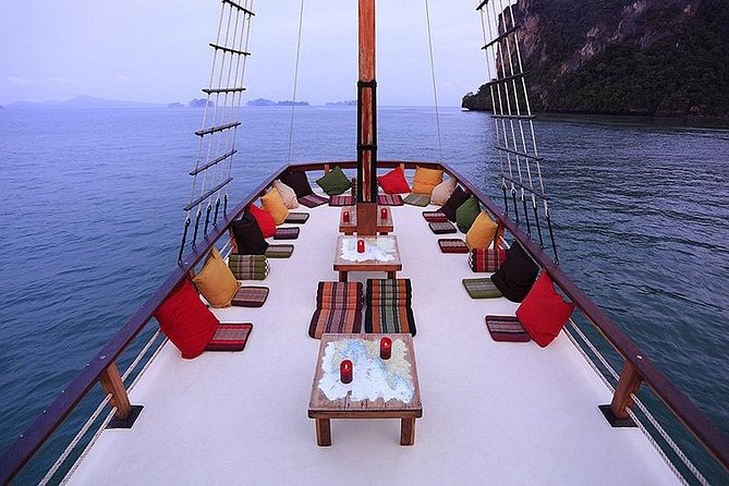 Sun & Sunset Dinner Cruise - Combine the best of both worlds - The boat and crew: comfort, safety, and a service that feels human