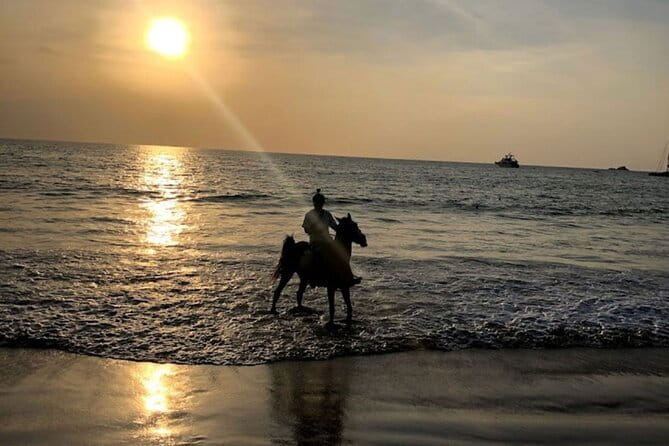 Sunset Beach Horseback Ride Phuket - The 5:00 pm sunset timing: why this hour feels different