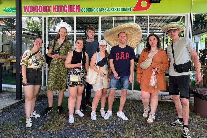 Thai Food experince cook & Eat 2 famouse Thai dishes - WOODY KITCHEN in Kata: Small, Calm, and Hands-On