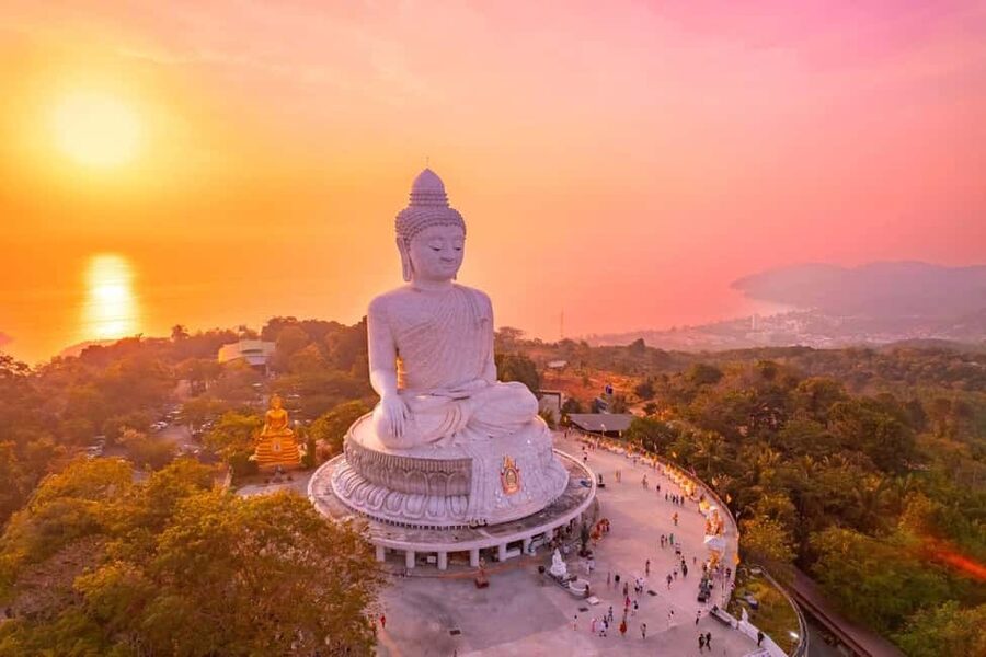 Ultimate Phuket Experience: Private Day or Night Tour - Karon Viewpoint and Old Phuket Town for Photos and Stories